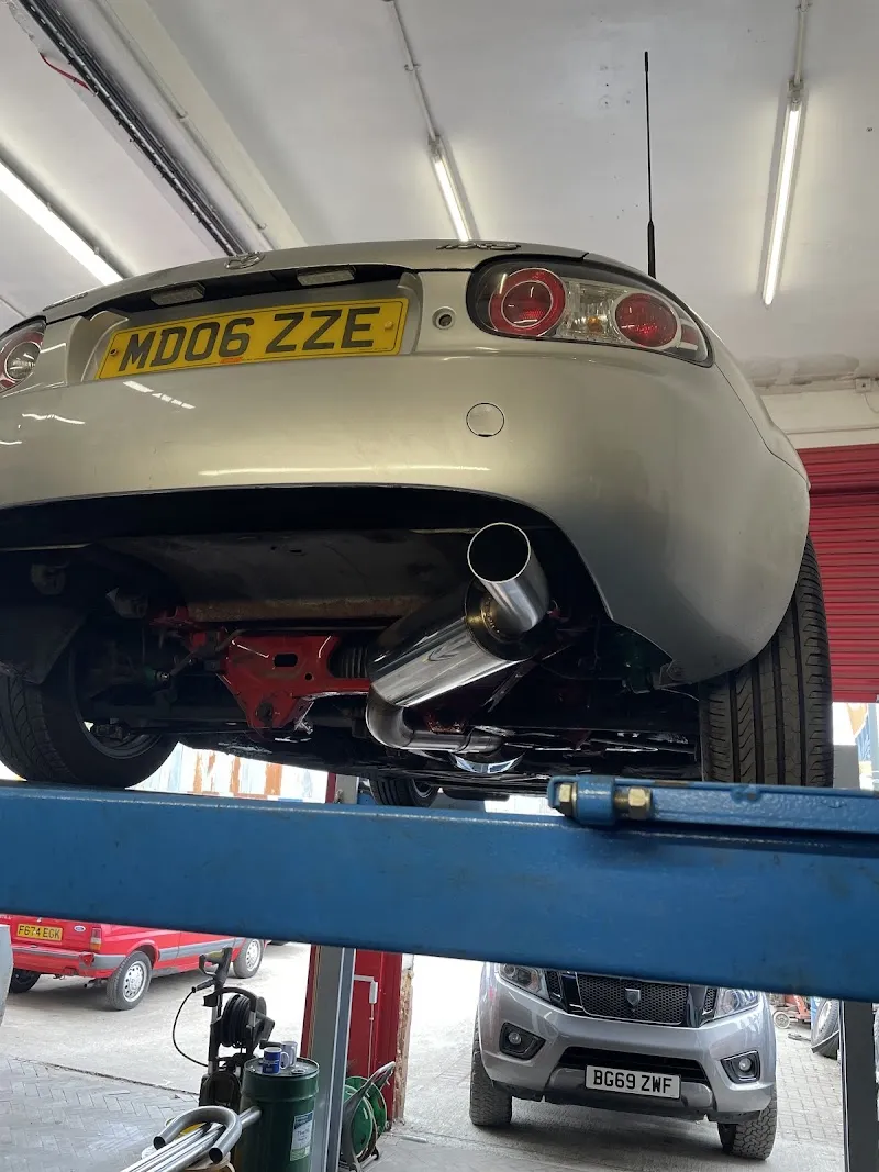 The South London Garage at work